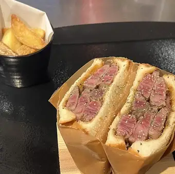 京・A5和牛ロースステーキサンド