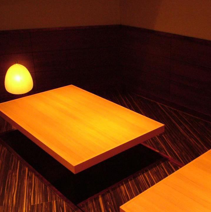 店内はシックな大人な雰囲気◎