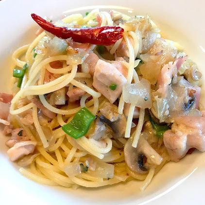 配料豐富的筑波雞peperoncino