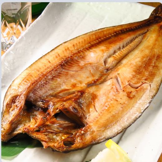 The seafood is directly delivered from Rebun Island! The meat is procured from places such as Furano, and all the ingredients are produced in Hokkaido!