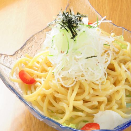 Homemade noodles Extra-thick ramen salad