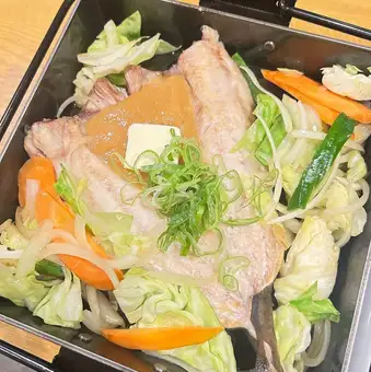 お刺身盛り合わせや、礼文産名産ホッケのちゃんちゃん焼き付き120分飲み放題付き