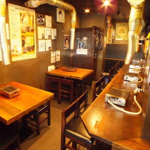 【First floor table seat / counter seat】 At home where you can feel free to enter even for first-time guests as well as one person ◎ The first floor offers table and counter seats.It is not a wide shop never, but every day the crowd is excited! Saku drinks are also welcome ♪