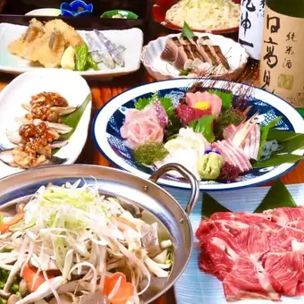 【6000円(税込)国産牛芋煮鍋コース】自慢のかつおのわら焼き他お料理8品!2時間飲み放題付!
