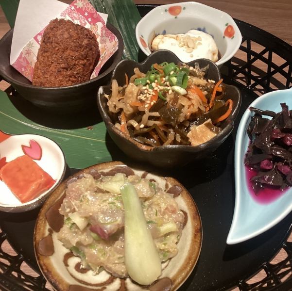 観光におすすめ◎【沖縄食材６種盛り】