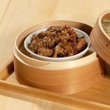 Steamed bone-in meat with black bean sauce