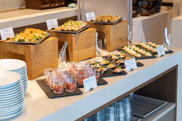 100% コットン ヘムステッチ ダイニング テーブル43x43 cm 100% コットン ヘムステッチ ダイニング テーブル43x43 cm