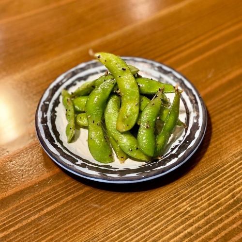 Taiwanese black pepper edamame