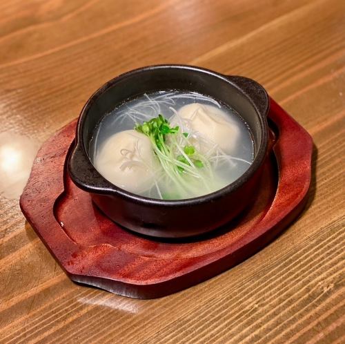 Boiling soup dumplings 2 pieces