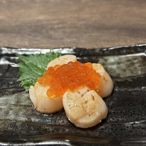 Grilled scallops with butter