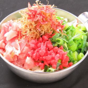 Hakata Tonkotsu Monja ~Pork, Kujo Green Onions, Red Ginger