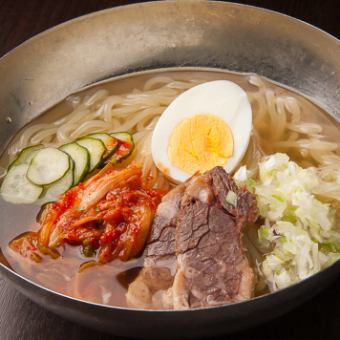 金獅子冷麺