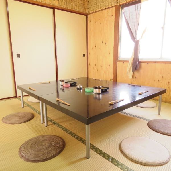 [A maximum of 20 people can use the tatami room ◎] The tatami room on the 2nd floor can accommodate up to 10 people in each room.Even customers with children can use it with peace of mind! It's a blissful time to spend a hot meal with company colleagues, close friends, and family...♪