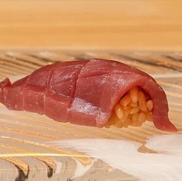 江戸前握りと季節の逸品料理を心ゆくまでご堪能ください...