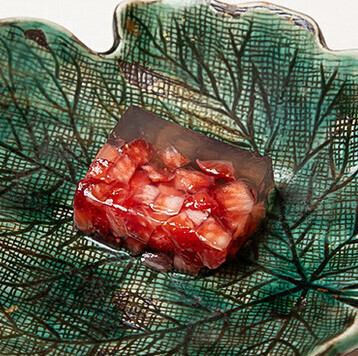 旬の食材を使った贅沢なコース料理でおもてなし