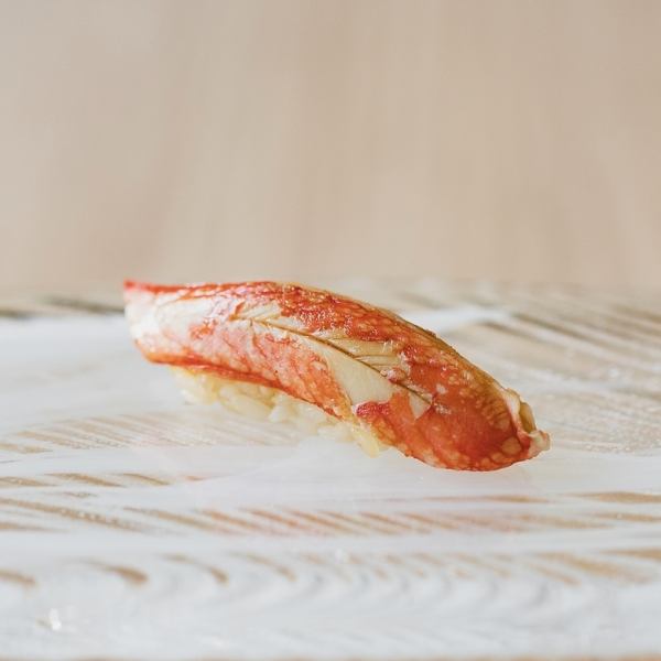 【ランチ・おまかせセット】◆トロ、ウニ、イクラ◆おすすめ握り10貫と日替わり汁物付き