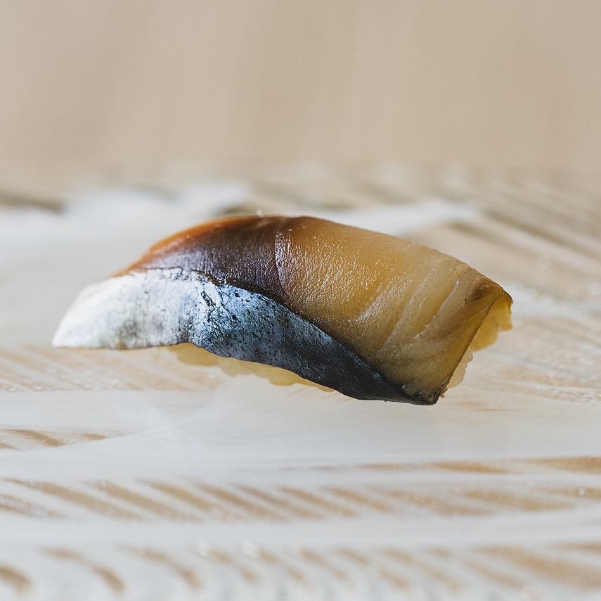 江戸前握りと季節の逸品料理を心ゆくまでご堪能ください...