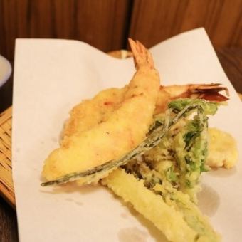 【天ぷらメイン】四季折々の食材を使用した天ぷらやお造りなどを堪能するコース 5,500円（税込）