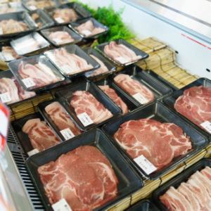 High-class meat such as agu pork and Miyazaki beef, hormones, ribs, sausages, etc.! More than 20 kinds of delicious meat!