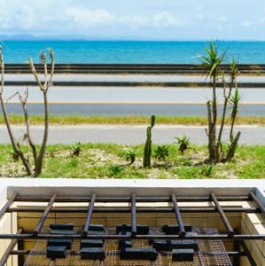 BBQ in front of the sea!