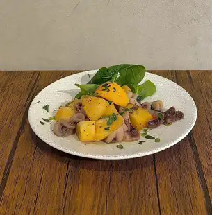 ナポリ風タコとジャガイモのサラダ