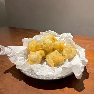 ナポリ名物一口揚げピザ~ゼッポレ~