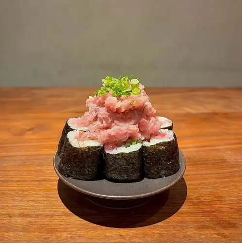 溢れネギトロ巻き