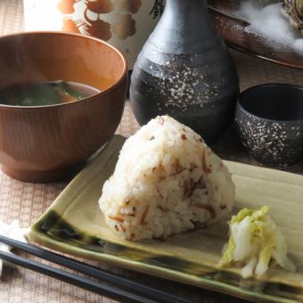 Chirimen Sansho rice balls and miso soup