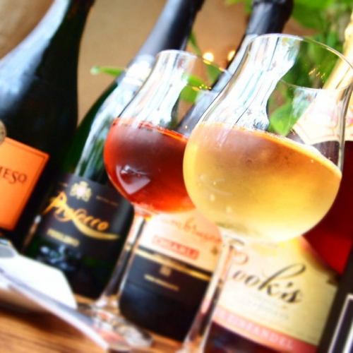 ワイン飲み放題が1000円♪