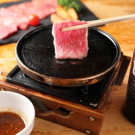 [120 minutes of all-you-can-drink included] 12 dishes including sizzling domestic beef and dessert ◆ 5,500 yen course