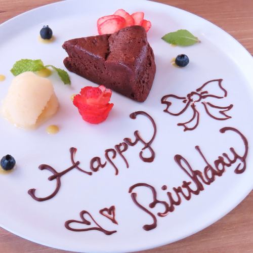 Homemade desserts are also popular