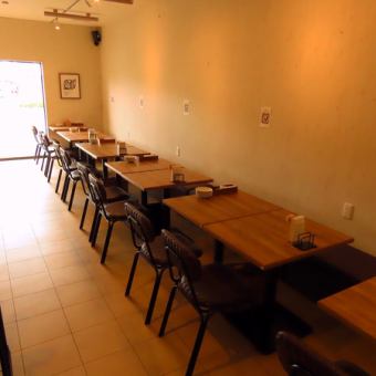 [Table seating for 6 or more people] For groups of 6 or more, tables can be combined and the layout can be changed.It can be used for a wide range of purposes, including company banquets and birthday parties.