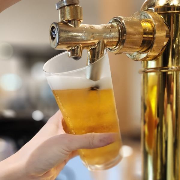 料理に合う50種以上のお酒を楽しめる