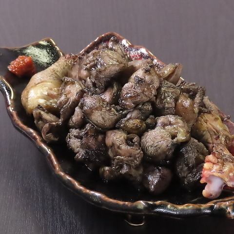 Our proud charcoal grilled local chicken ♪