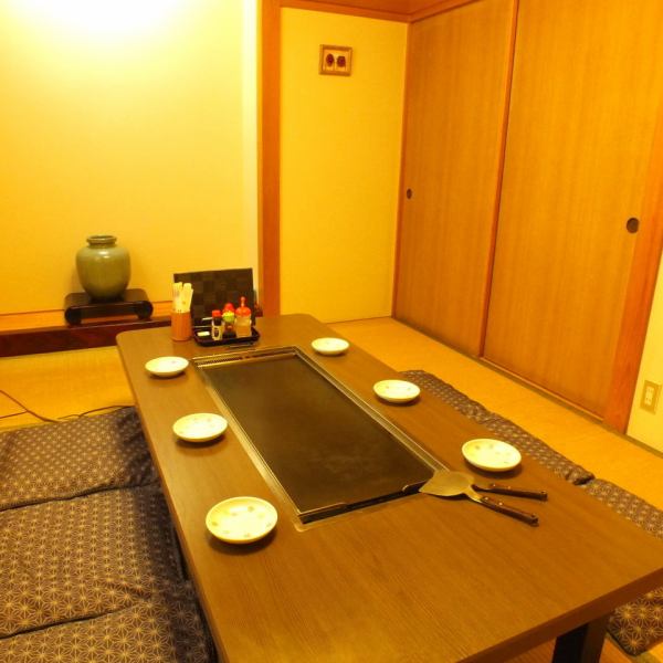 【Complete private room banquet】 There is a private room available for 2 to 8 people.Because it is a Japanese-style room, guests with children can relax and have no trouble surrounding ☆ Mama-kai · Family dinner party · Girls' party · Gongcon · Farewell reception party · Birthday party · Baptismary party · New year party.We adhere to Okonomiyaki powder, soup stock and ingredients!
