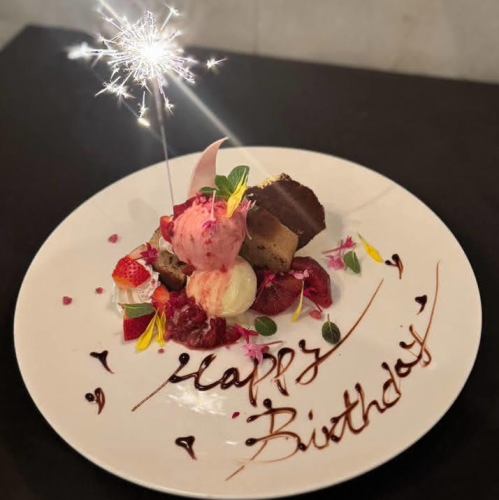 生日/周年纪念甜点拼盘