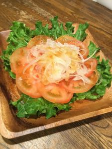 Tomato salad