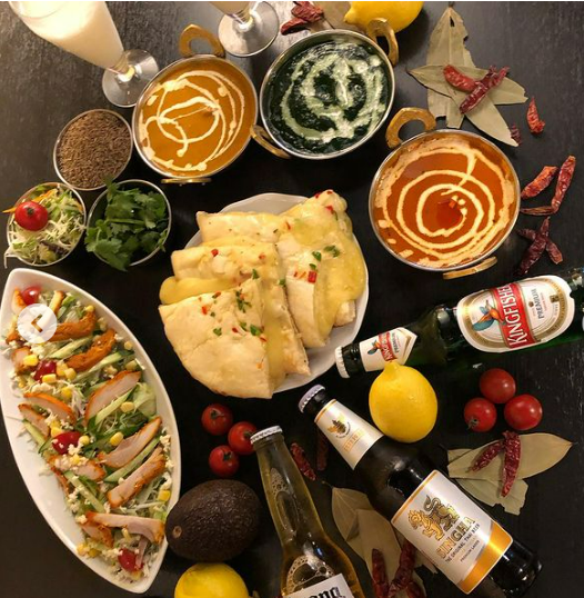 ■□インパクト大の1羽丸々チキンも！2時間飲み放題付き『スペシャルコース』3,500円（税込）■□