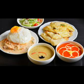 【Dhannybad Small Course】丸ごとタンドリーチキンや選べるカレー＆ナン《全6品》