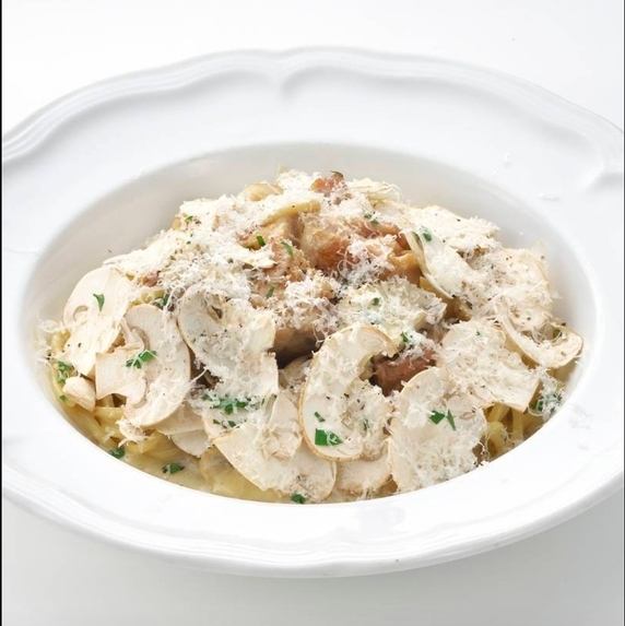 季節のパスタ、ピザ