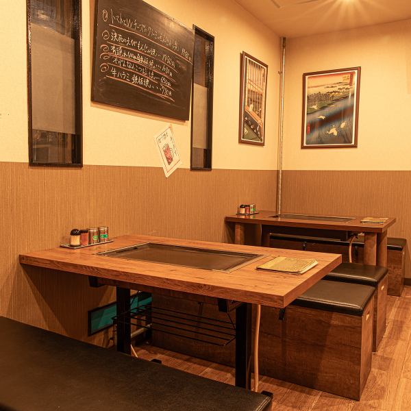 【香里園駅西口から徒歩5分】アクセスが抜群なこのお店はカウンター1名×5席、テーブル4名×2卓とささやかで和やかな店内で美味しい鉄板料理を楽しめます☆会社帰りのサク飲みからご家族での楽しいお食事にも最適です◎