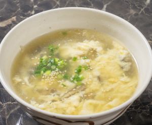 Egg soup, wakame soup