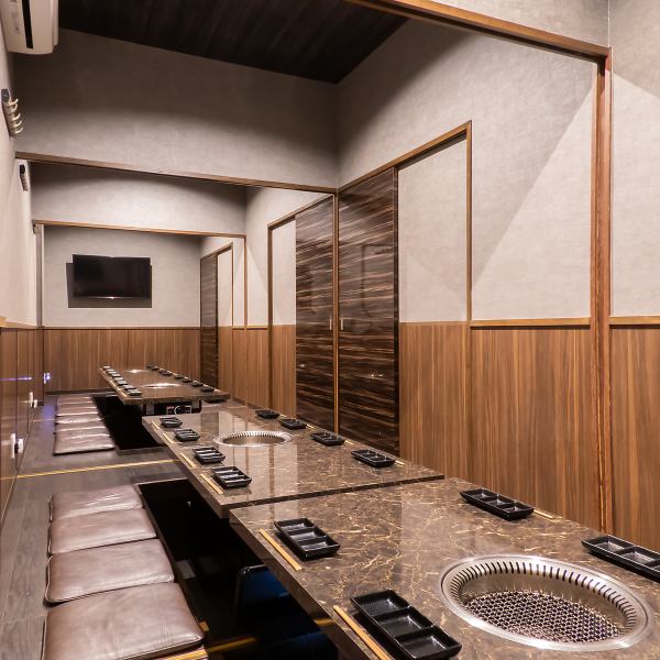 Have a yakiniku banquet in a private room with sunken kotatsu seats where you can relax and stretch your legs!One room can accommodate 7 people, but rooms can be connected for up to 30 people, and can also be reserved for private use◎Even children can order easily as they can order using a touch panel. Masu.