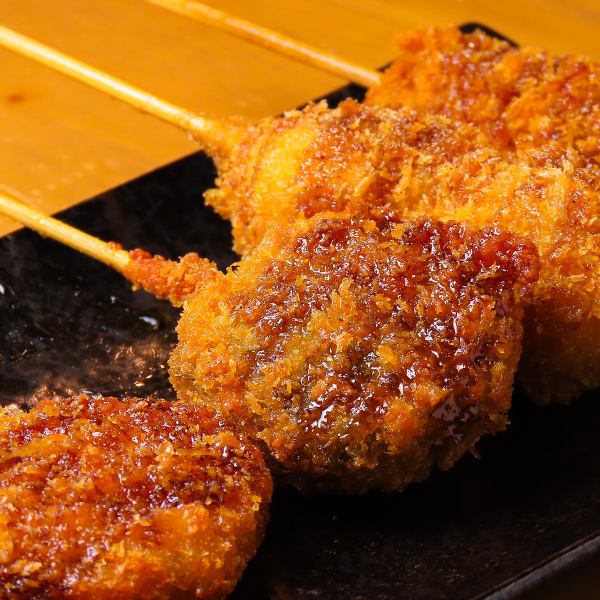 【驚きの安さ】学生さんの飲み会やサク飲みに♪一本100円(税込)楽しめる揚げたてのアツアツ「串カツ」各種