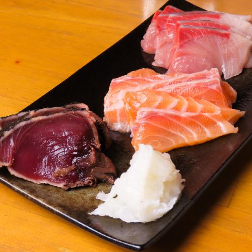 常連様にも大人気◎新鮮な魚介をふんだんに楽しめる♪「お刺身盛り合わせ」