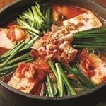 We offer a variety of Korean dishes such as exquisite jjigae hot pot.