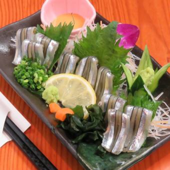 [Kagoshima] Kibinago sashimi