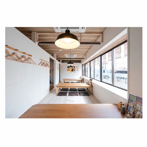 広々とした半個室のお座敷は会社宴会や打ち上げ、お集まりなど様々なシーンにおすすめです◎貸切でもご利用可能ですのでお気軽にお問い合わせください。