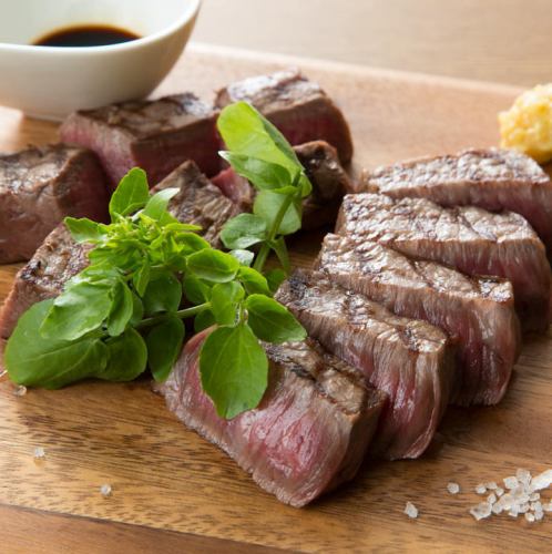 新鲜的鱼和日本牛肉的融合★新菜单和时令食材。