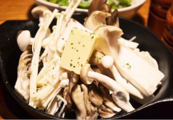 Five kinds of mushroom saute